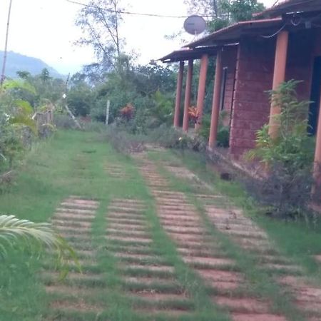 Vinee'S Kitchen And Motel Koynanagar Esterno foto